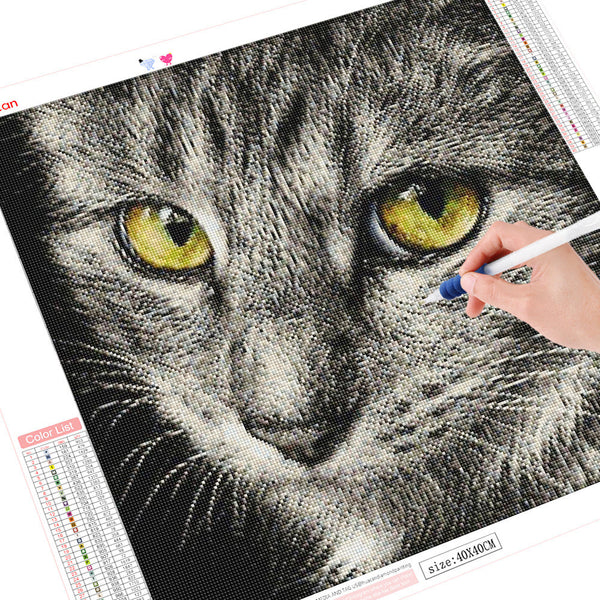 Images et détails de broderie diamant en image pour la peinture Broderie Diamant - Le Regard du Chat, de la collection chats -Wall Factory