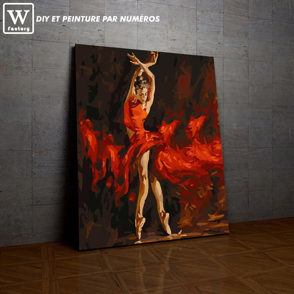 L'image de notre peinture par numéro, sans cadre et sans support, découvrez notre Danseuse Rouge, et faites votre choix parmis plus de 300 références.