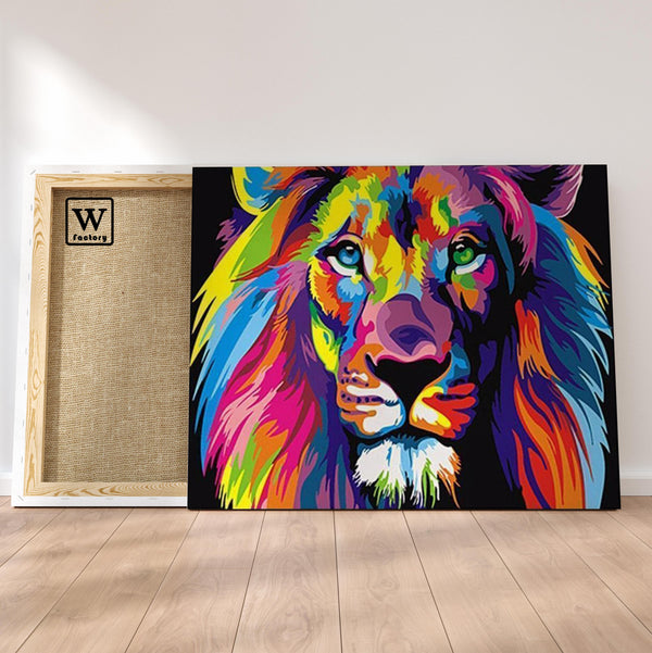 Première image de la peinture par numéro, Lion Coloré , dans un cadre en bois sur du parquet.