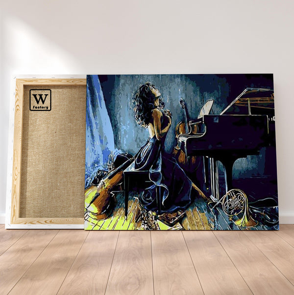 Première image de la peinture par numéro, Pianiste et ses Instruments , dans un cadre en bois sur du parquet.