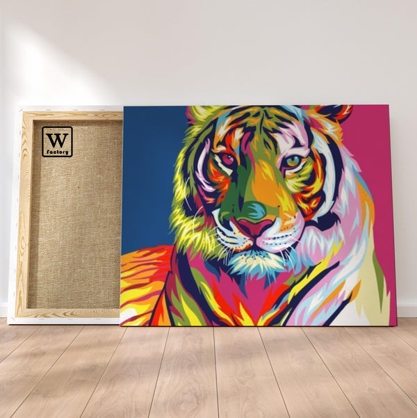 Première image de la peinture par numéro, Tigre Coloré , dans un cadre en bois sur du parquet.